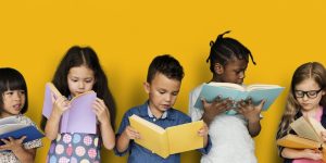 اهمیت کتاب خوانی برای کودک